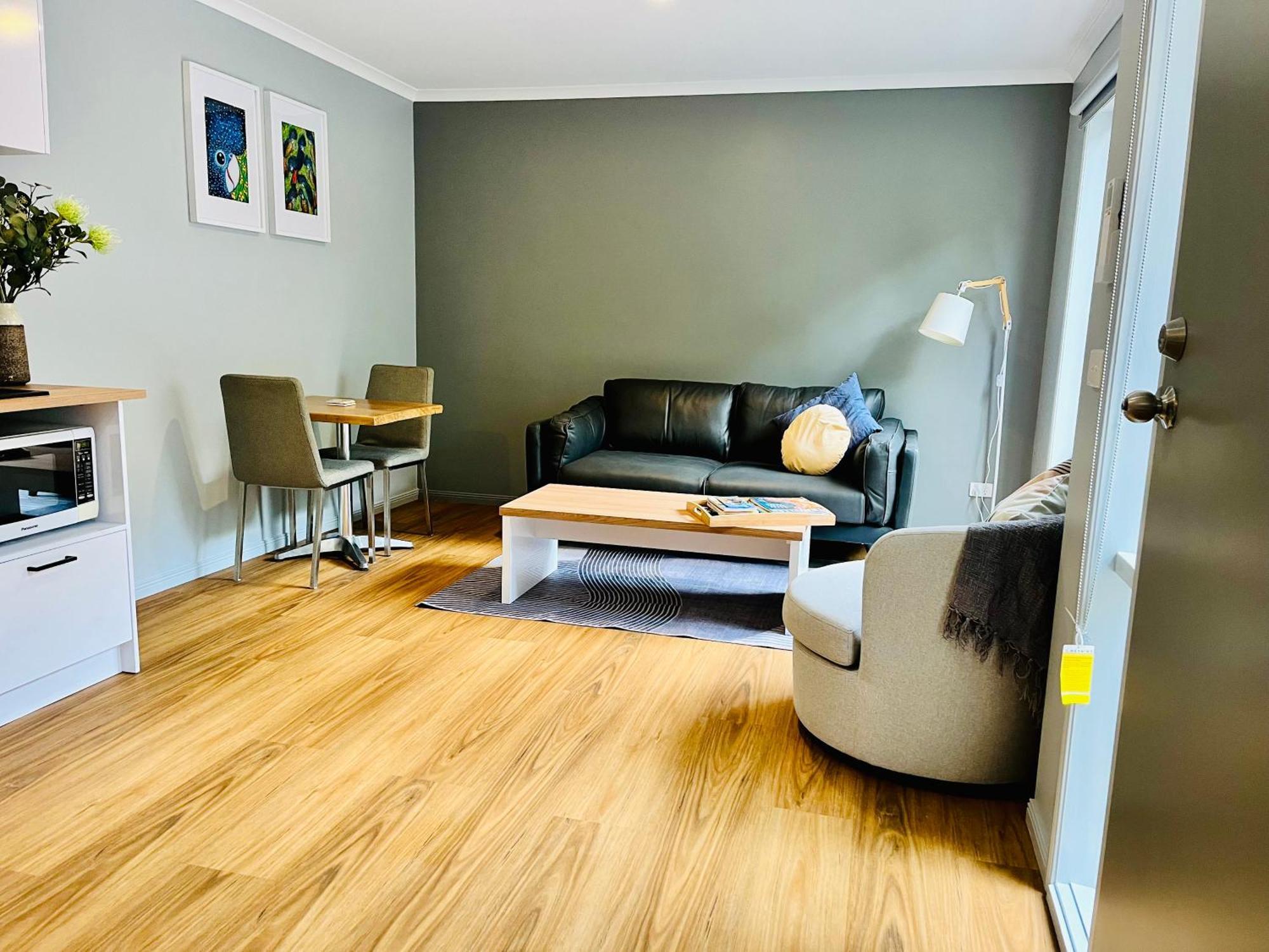 Marengo Beach Studios- Pet Friendly Exterior photo